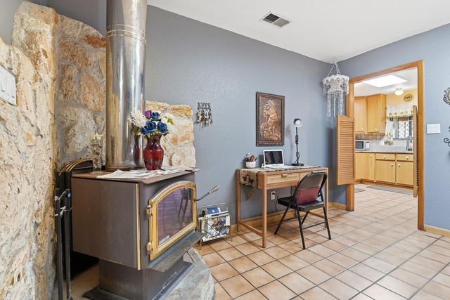 732 Grace Street NE, Albuquerque, NM 87123
