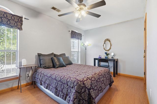 732 Grace Street NE, Albuquerque, NM 87123
