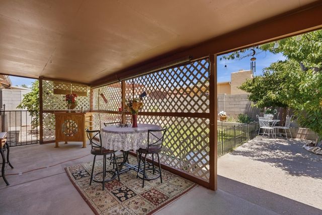 732 Grace Street NE, Albuquerque, NM 87123