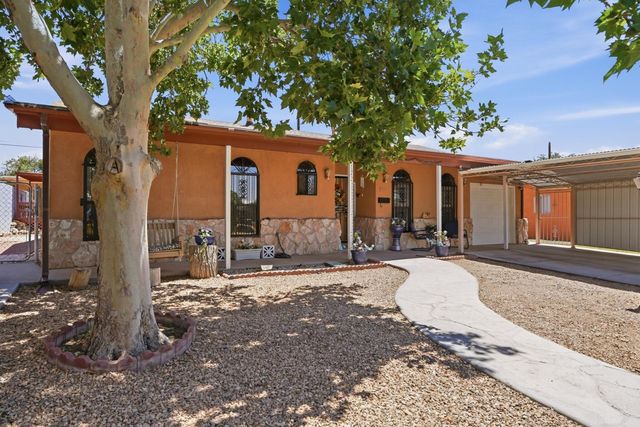 732 Grace Street NE, Albuquerque, NM 87123