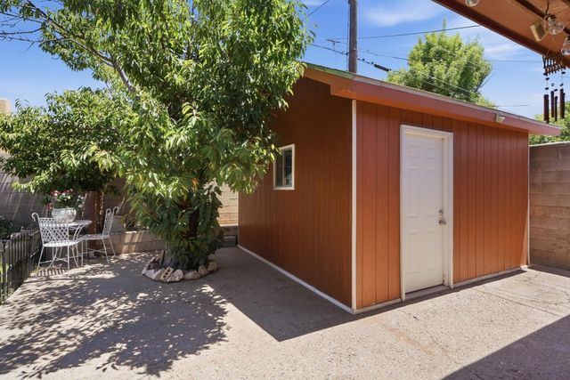 732 Grace Street NE, Albuquerque, NM 87123