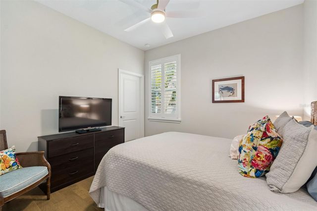 3401 W PEARL AVE, Tampa, FL 33611