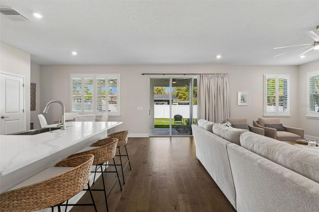 3401 W PEARL AVE, Tampa, FL 33611