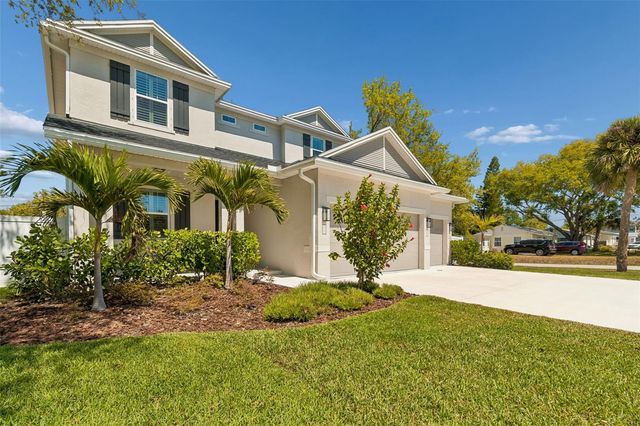 3401 W PEARL AVE, Tampa, FL 33611