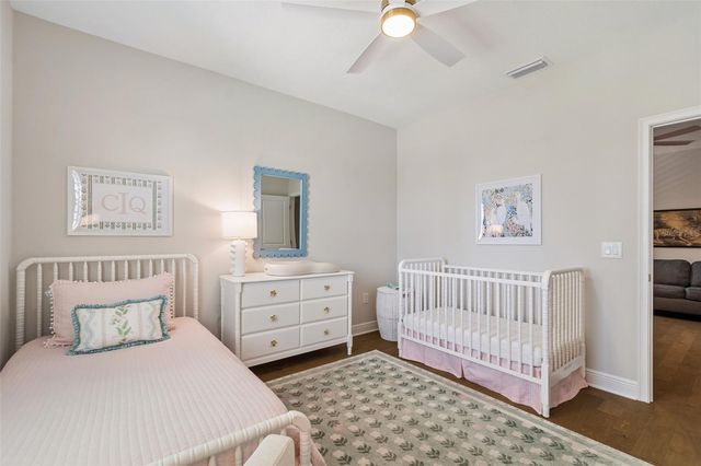 3401 W PEARL AVE, Tampa, FL 33611