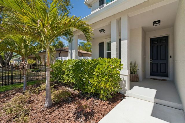 3401 W PEARL AVE, Tampa, FL 33611