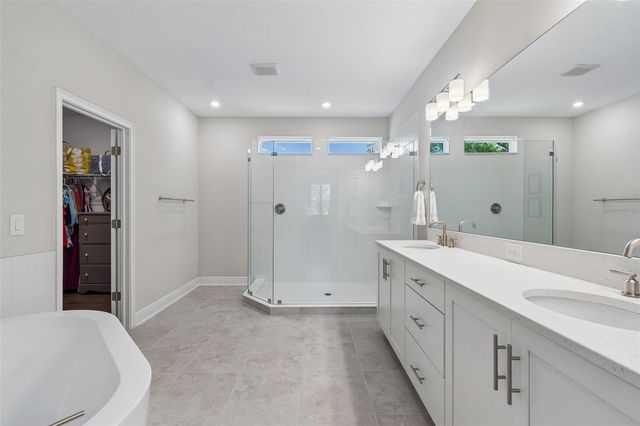 3401 W PEARL AVE, Tampa, FL 33611