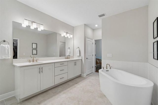 3401 W PEARL AVE, Tampa, FL 33611