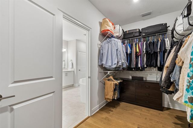 3401 W PEARL AVE, Tampa, FL 33611