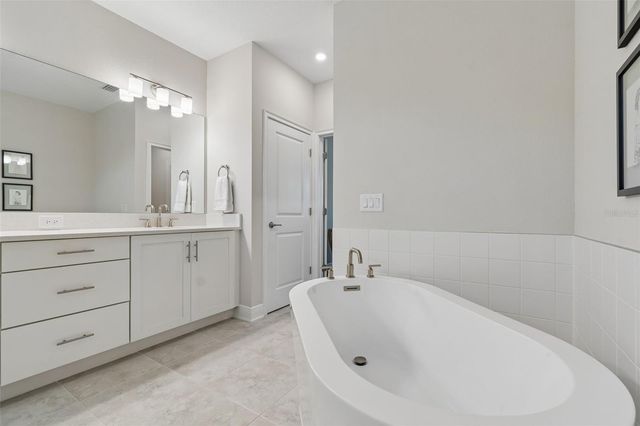 3401 W PEARL AVE, Tampa, FL 33611