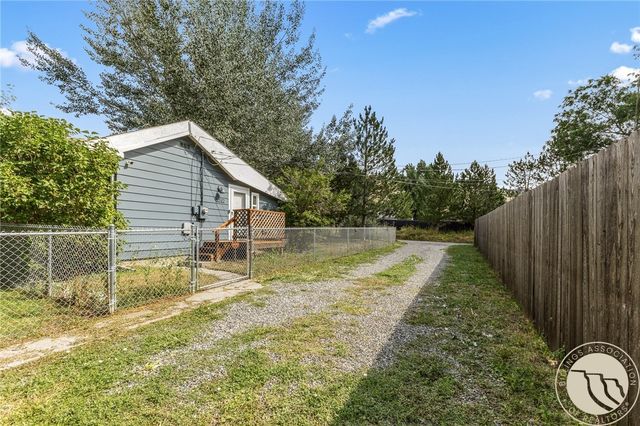 823 N 18th St, Billings, MT 59101