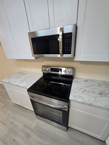 5616 Grassy Ridge Trail, Dallas, TX 75241