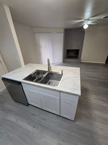 5616 Grassy Ridge Trail, Dallas, TX 75241