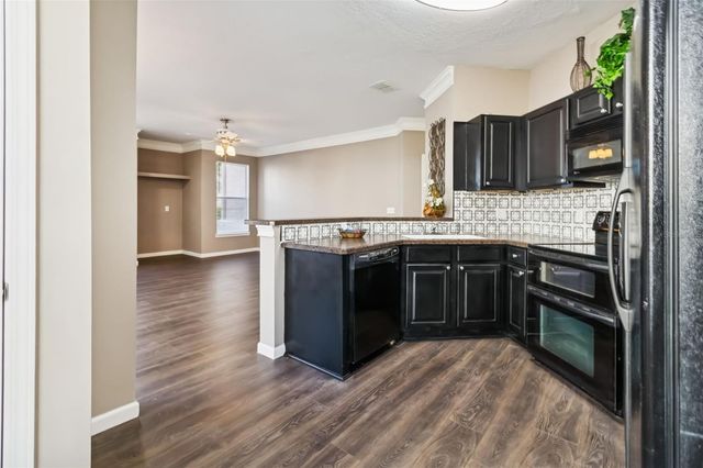 17978 VILLA CREEK DRIVE, Tampa, FL 33647