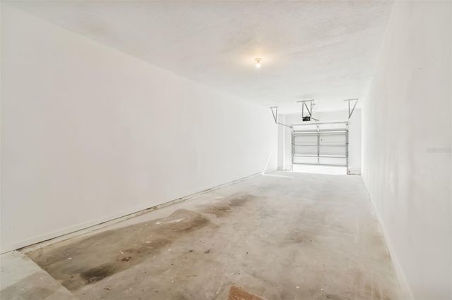 17978 VILLA CREEK DRIVE, Tampa, FL 33647