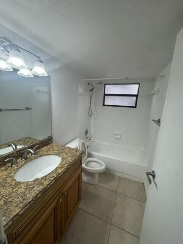 1495 LAKE CRYSTAL Drive G, West Palm Beach, FL 33411
