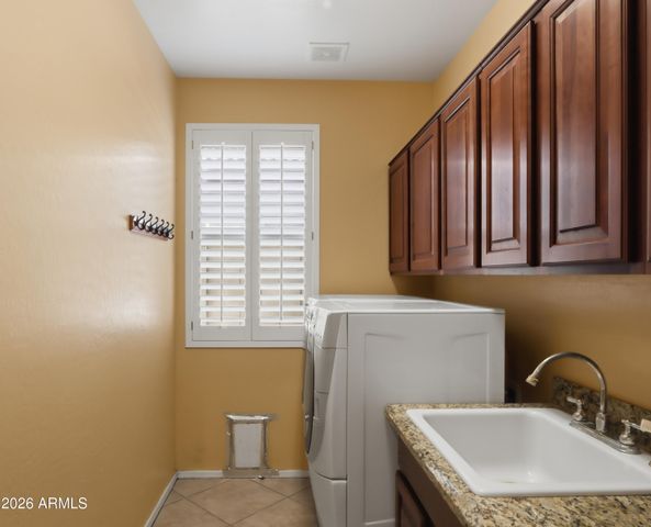6216 W HEDGEHOG Place, Phoenix, AZ 85083