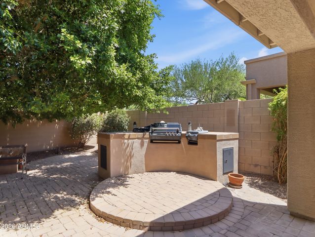 6216 W HEDGEHOG Place, Phoenix, AZ 85083