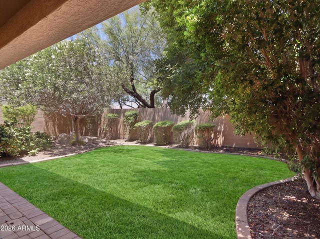 6216 W HEDGEHOG Place, Phoenix, AZ 85083