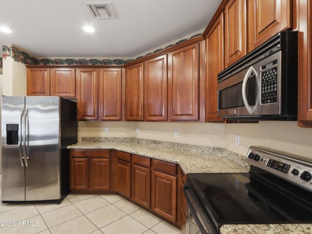 6216 W HEDGEHOG Place, Phoenix, AZ 85083