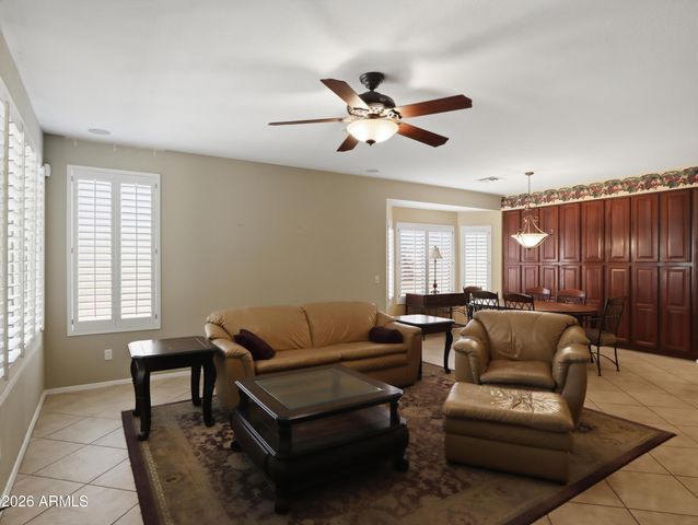 6216 W HEDGEHOG Place, Phoenix, AZ 85083