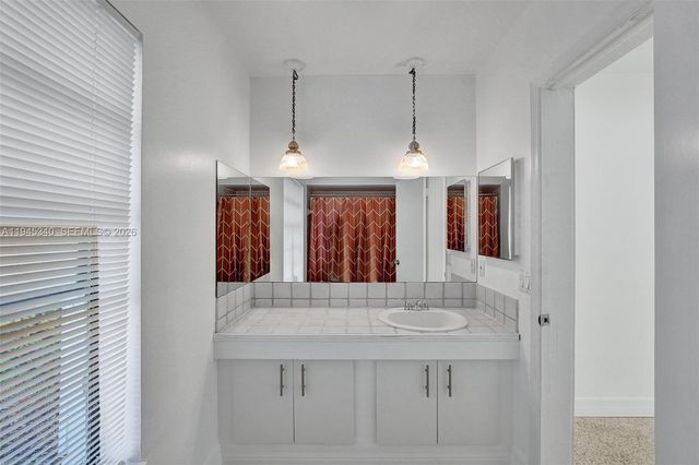 280 NE Spanish Ct 280, Boca Raton, FL 33432