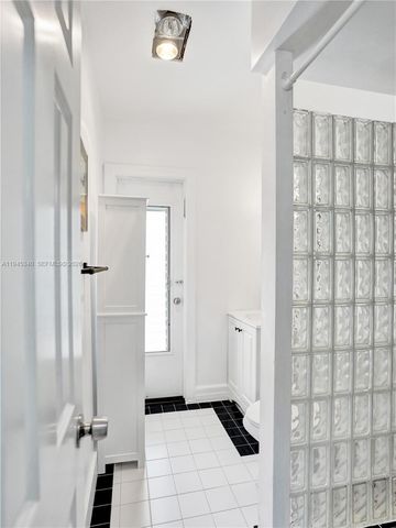 280 NE Spanish Ct 280, Boca Raton, FL 33432