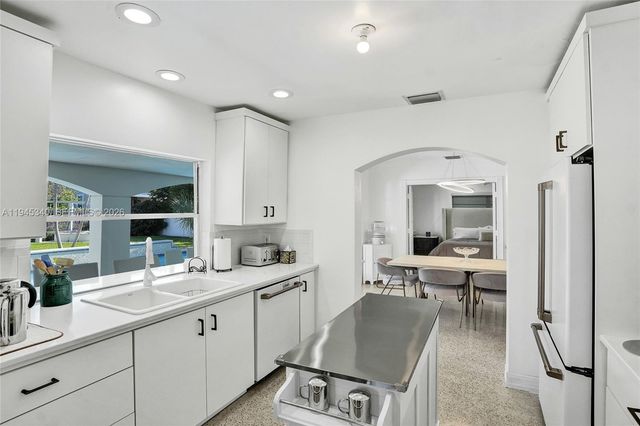 280 NE Spanish Ct 280, Boca Raton, FL 33432