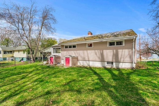 14 Wilson Rd, Wakefield, MA 01880