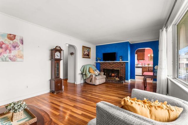 14 Wilson Rd, Wakefield, MA 01880
