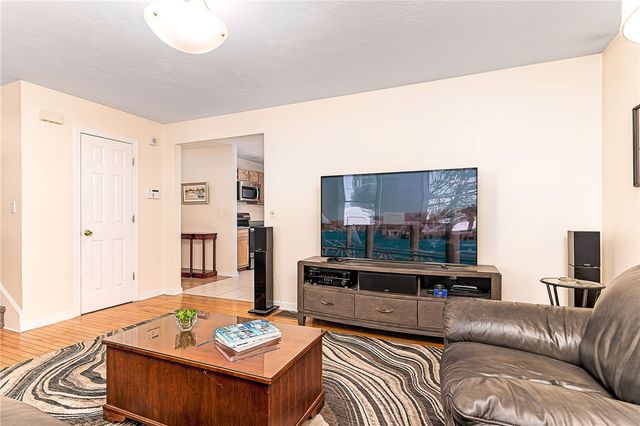 173 Russell Drive, Tiverton, RI 02878