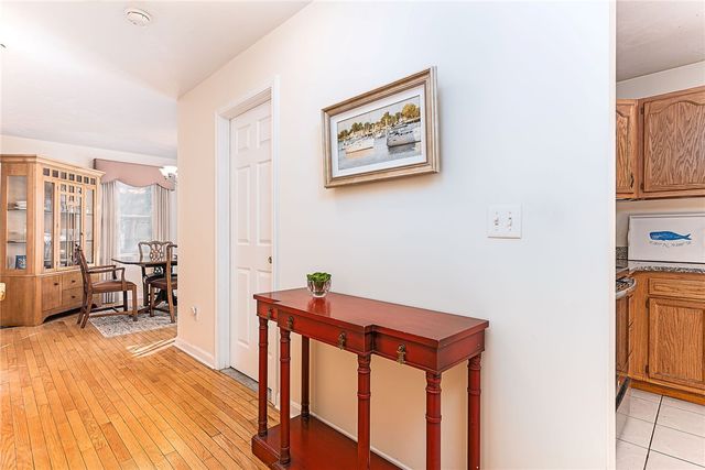 173 Russell Drive, Tiverton, RI 02878