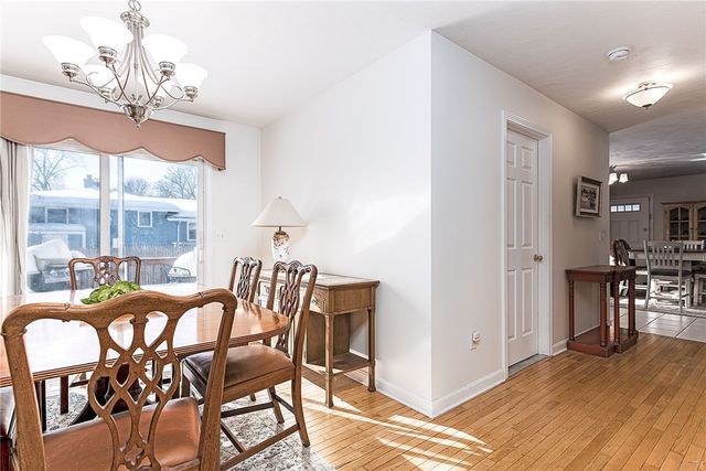 173 Russell Drive, Tiverton, RI 02878