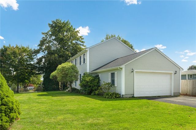 173 Russell Drive, Tiverton, RI 02878