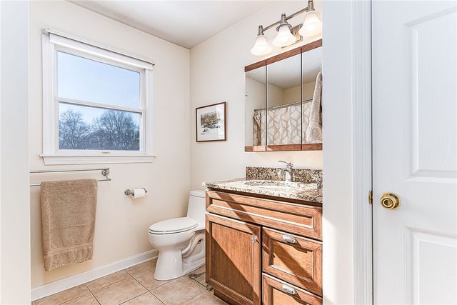 173 Russell Drive, Tiverton, RI 02878