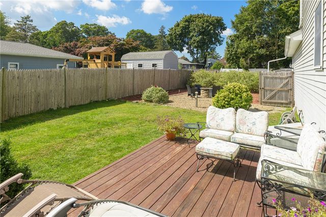 173 Russell Drive, Tiverton, RI 02878