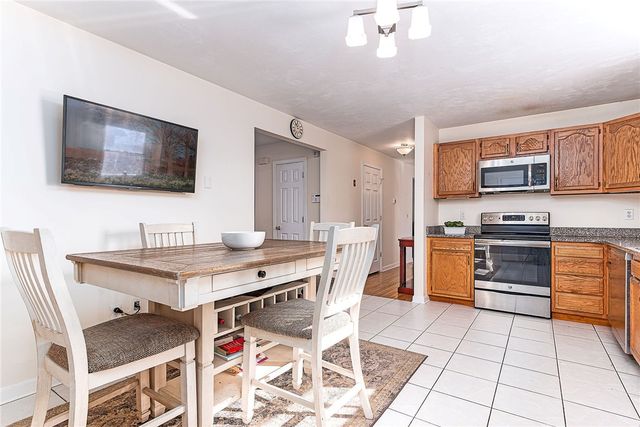 173 Russell Drive, Tiverton, RI 02878