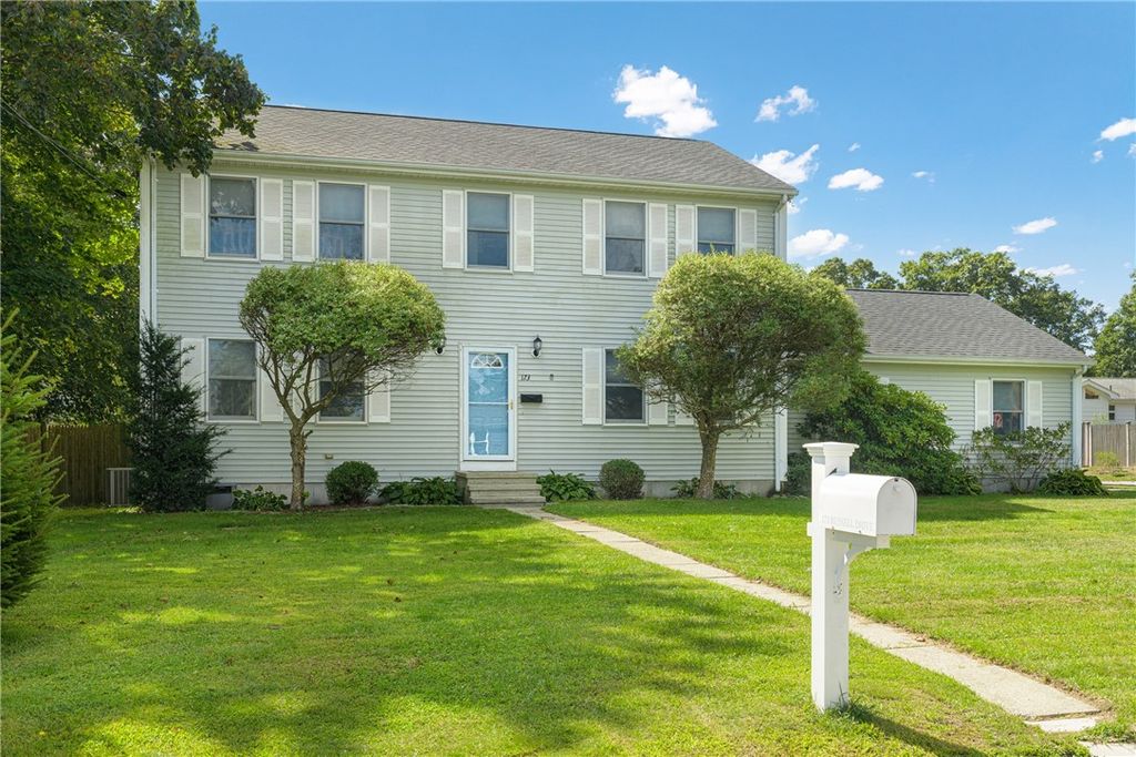 173 Russell Drive, Tiverton, RI 02878