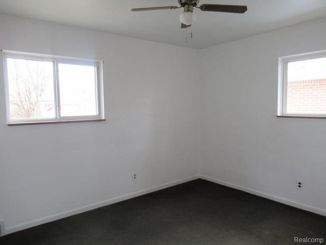 17716 Veronica Avenue, Eastpointe, MI 48021