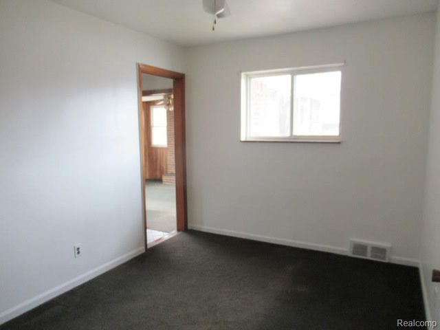 17716 Veronica Avenue, Eastpointe, MI 48021