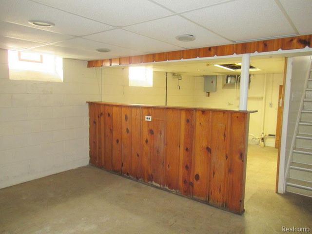 17716 Veronica Avenue, Eastpointe, MI 48021