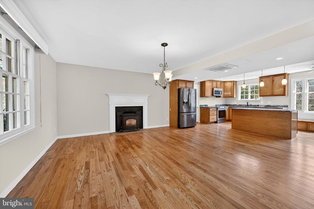 Image 12 of property listing at 19635 EAGLE MILL RD, Parkton, MD 21120