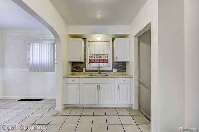 20070 Irvington Street, Highland Park, MI 48203