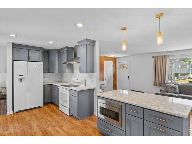 2965 S Teller St, Denver, CO 80227