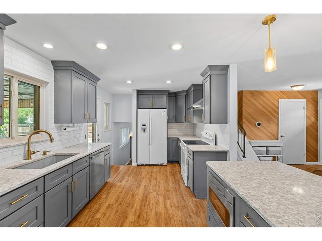 2965 S Teller St, Denver, CO 80227