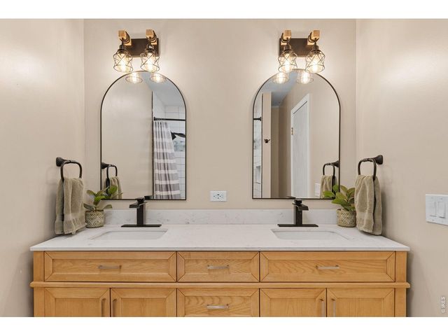 2965 S Teller St, Denver, CO 80227