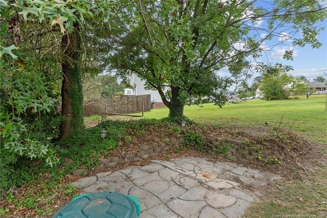 401 Yorkshire Drive, Cameron, NC 28326