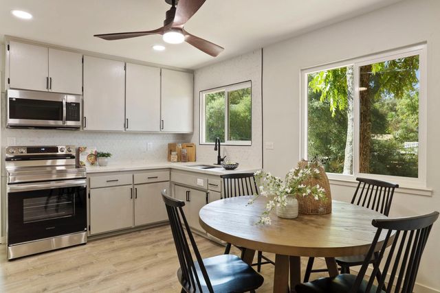 8122 Main St, Mokelumne Hill, CA 95245
