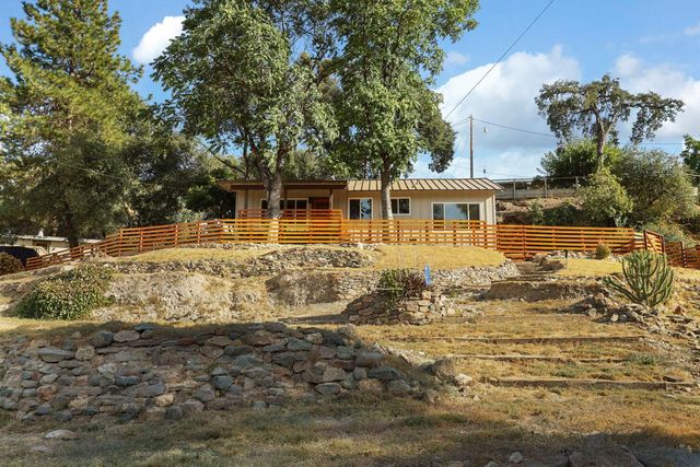 8122 Main St, Mokelumne Hill, CA 95245