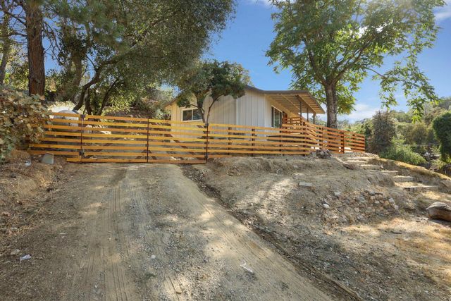 8122 Main St, Mokelumne Hill, CA 95245